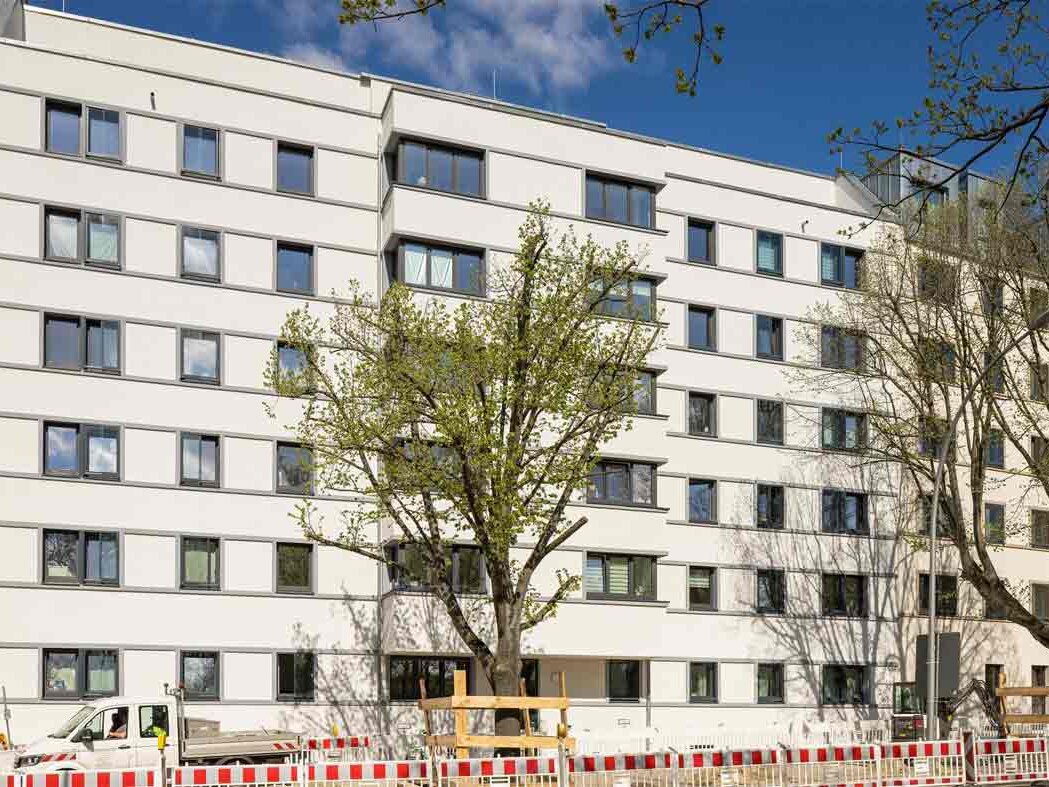 degewo Neubau Reichsstraße Vorderansicht Gebäude
