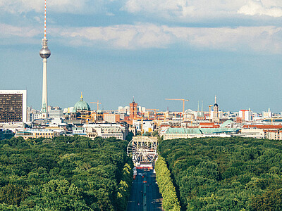 Skyline von Berlin mit dem Fernsehturm.