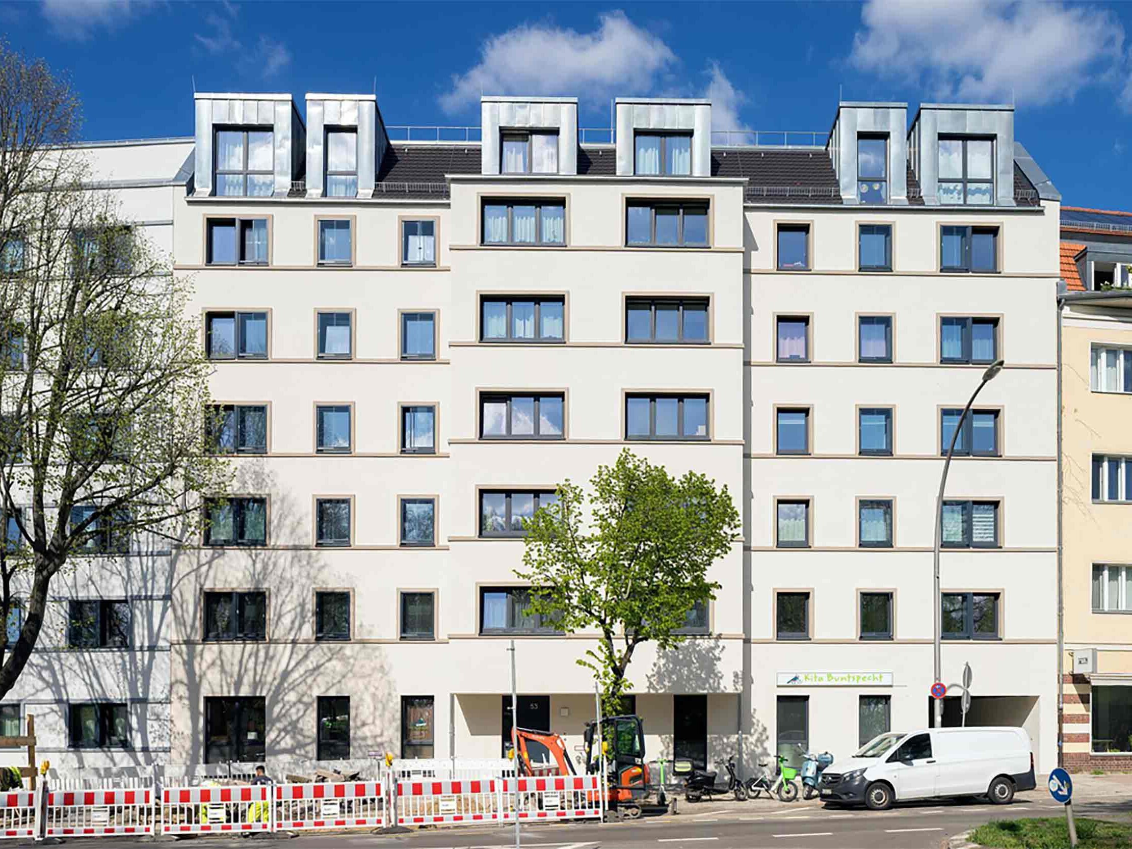 degewo Neubau Reichsstraße Vorderansicht Gebäude
