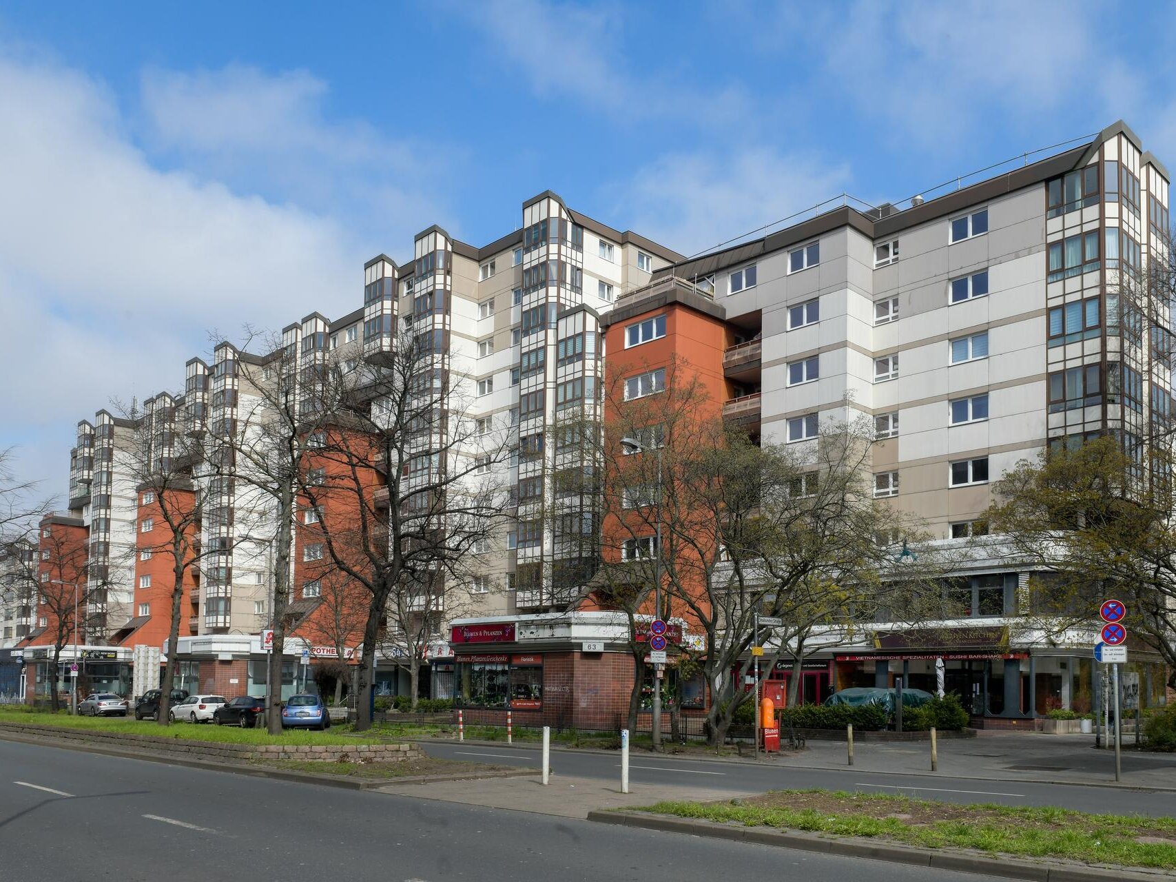 Außenansicht eines Wohnkomplexes in der Brunnenstraße.