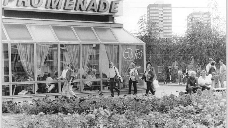 Historisches Bild einer Gaststätte in den Marzahner Promenaden