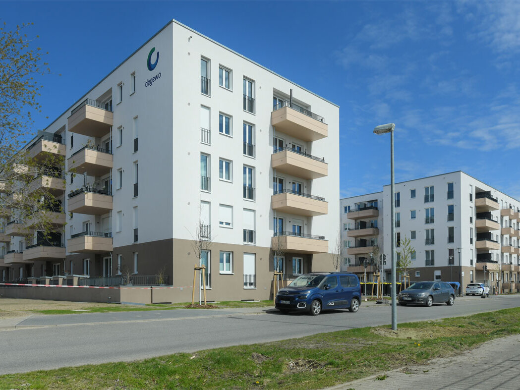 Straßenansicht degewo-Neubau Schwartzkopffstraße 20 bis 28.
