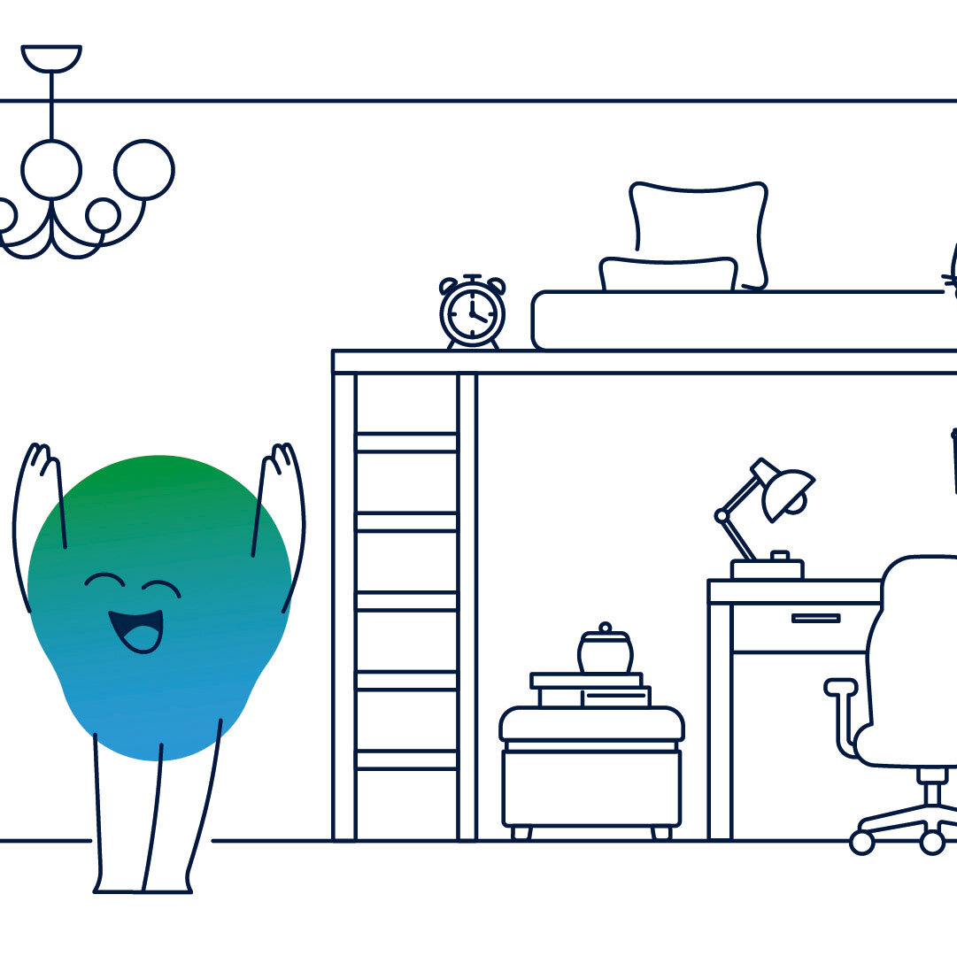 Illustration der Erklärfigur Kalle. Er steht in einem Zimmer. Darin steht ein Hochbett, darunter ist ein Schreibtisch mit Stuhl zu sehen. An der Decke hängt ein Kronleuchter.