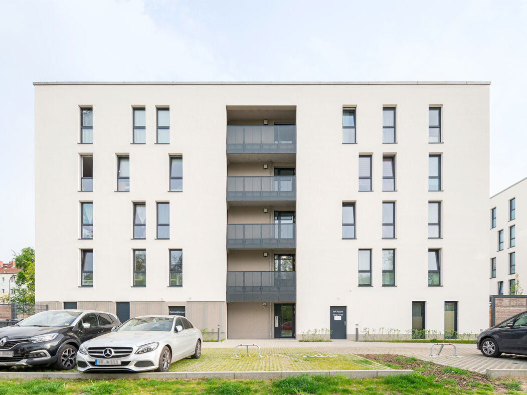 Außenansicht Eingangsseite degewo-Neubau Kietzer Feld Zur Nachtheide 94.