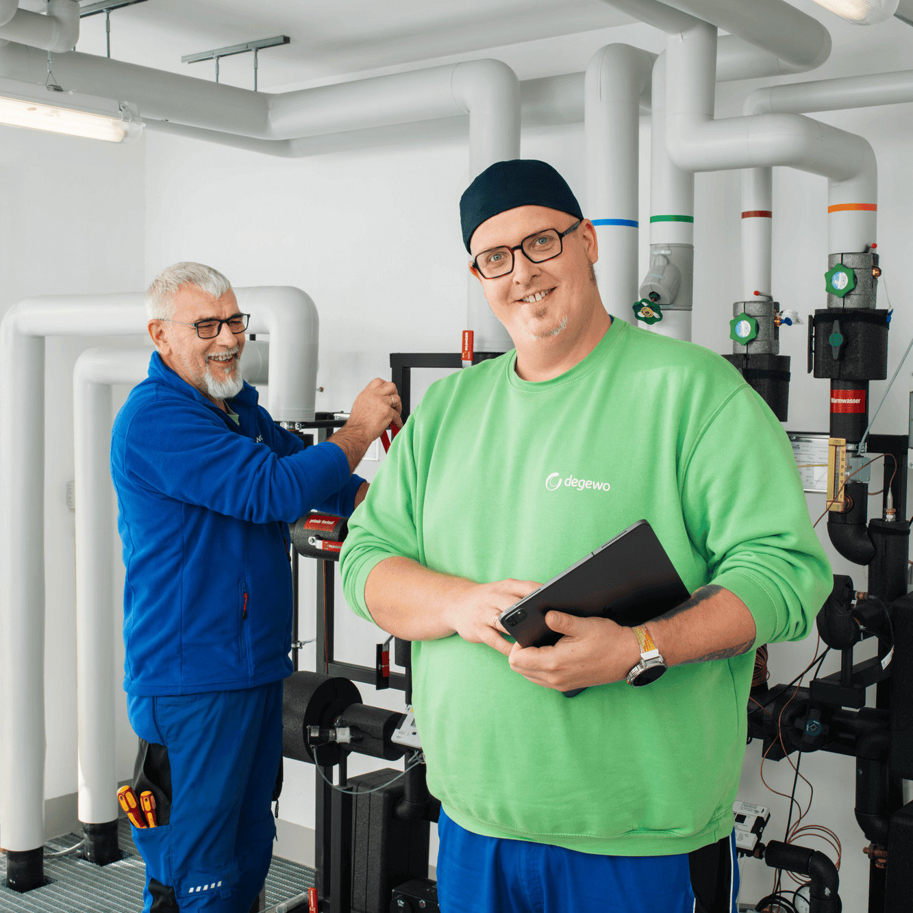 Messtechniker Ingo bei seiner Arbeit.