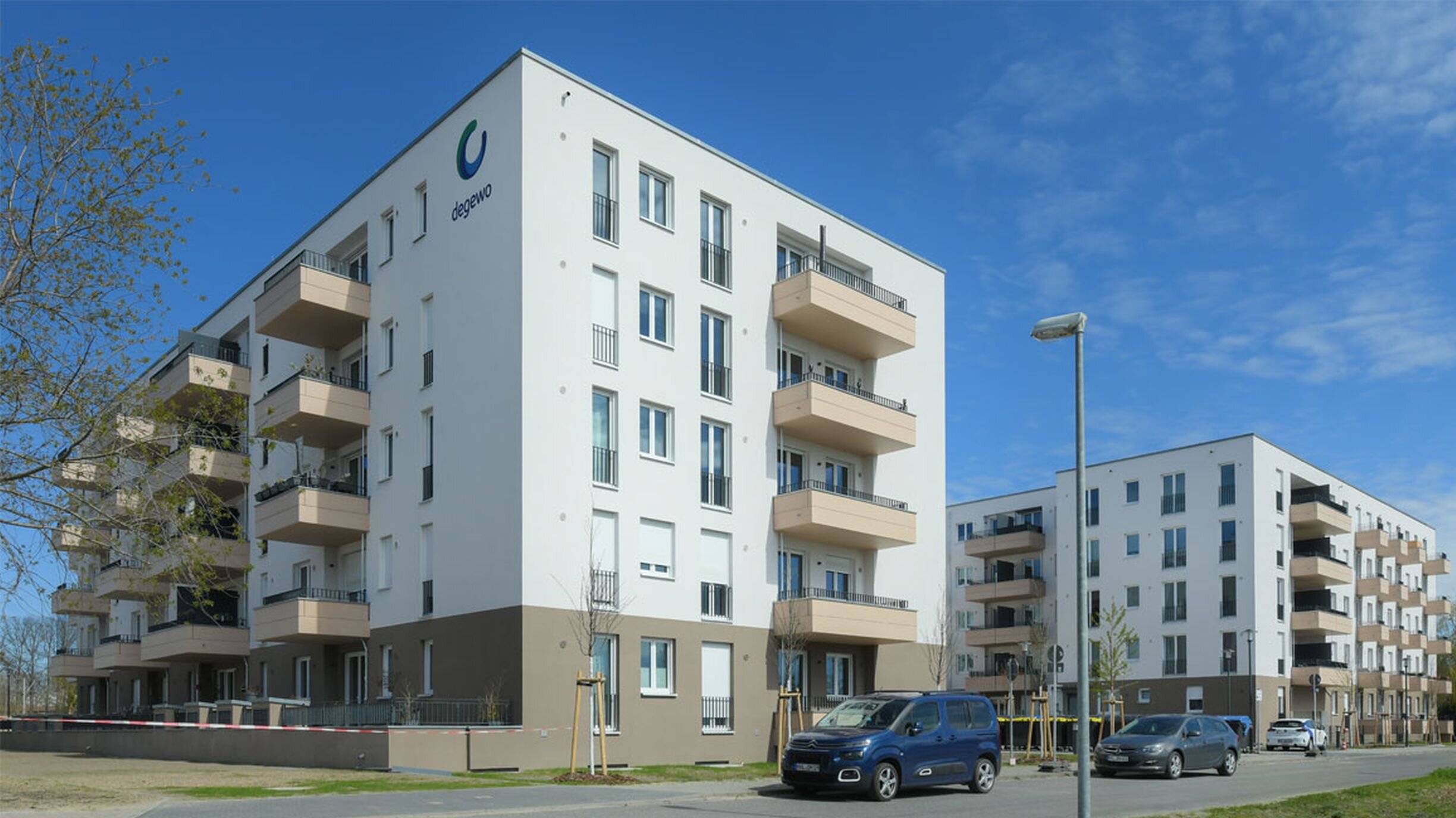 Straßenansicht degewo-Neubau Schwartzkopffstraße 20 bis 28.