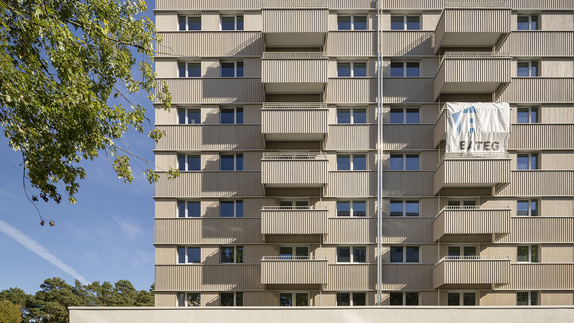 Vorderansicht Klimahaus degewo Neubau Salvador-Allende-Straße