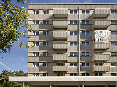 Vorderansicht Klimahaus degewo Neubau Salvador-Allende-Straße