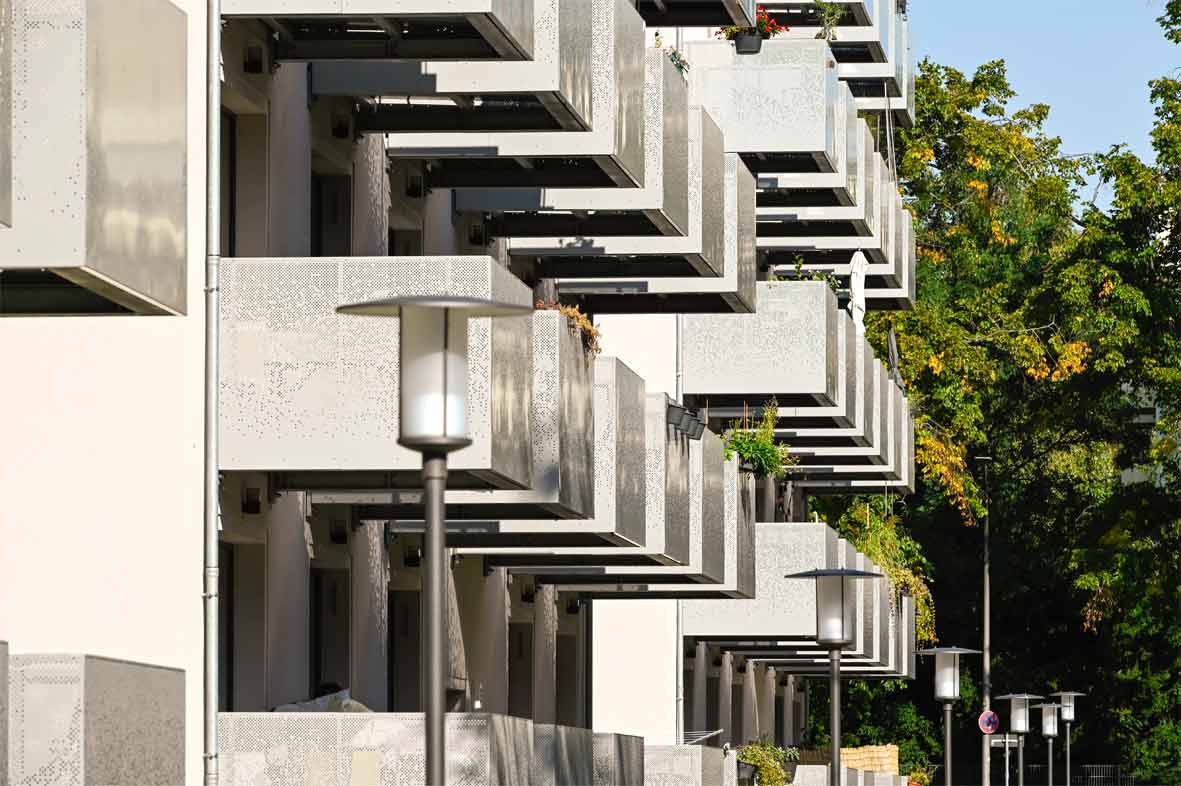 Balkone degewo Neubau Malteser Straße