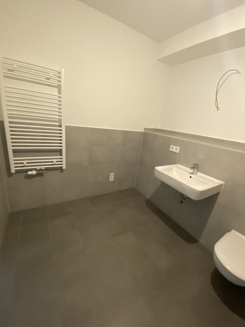 Helle 4 Raum Wohnung mit Balkon – Foto 12