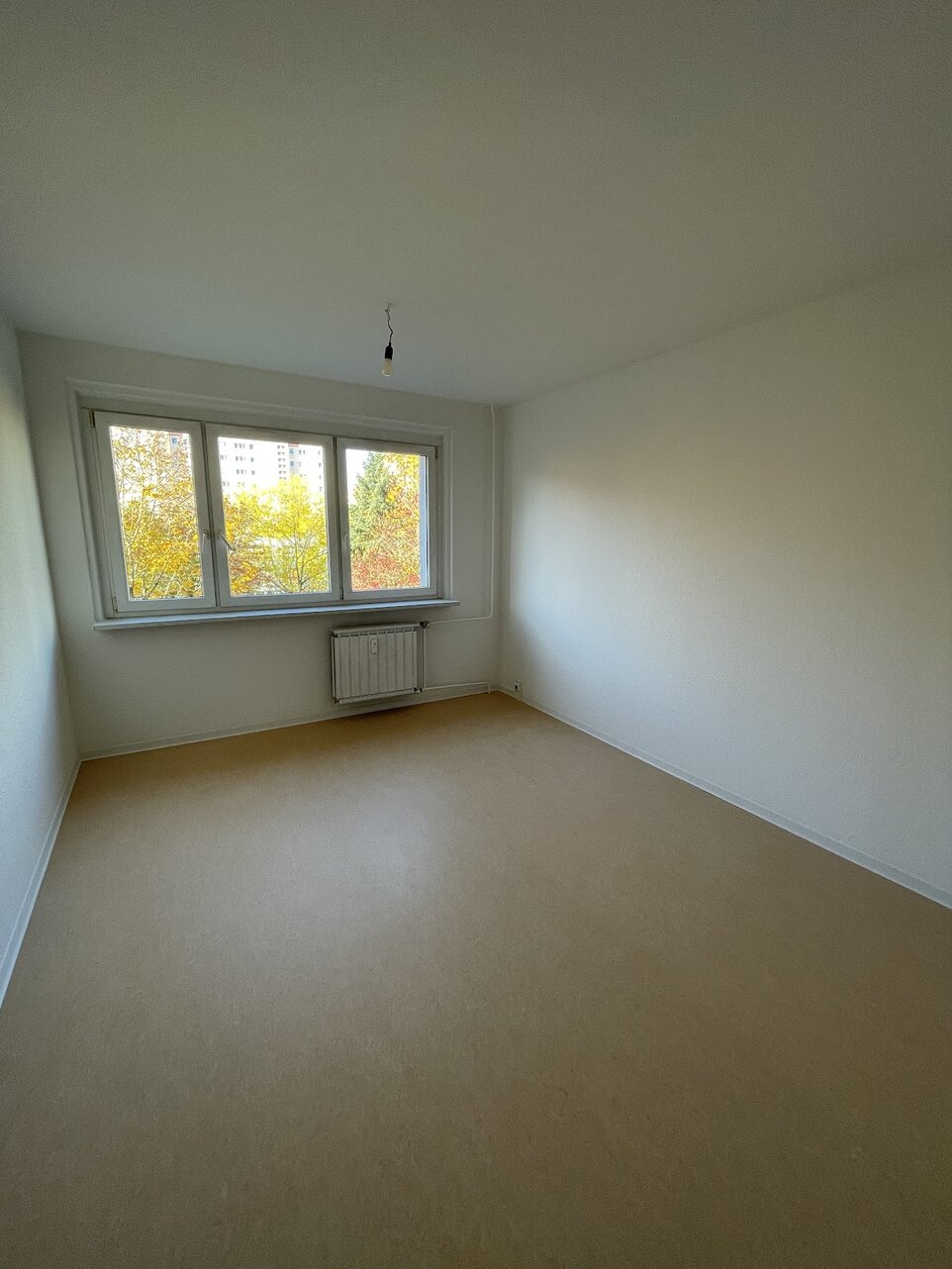 تصویر 3-Zimmer Wohnung in gepflegter WEG-Anlage mit Balkon - ohne Aufzug