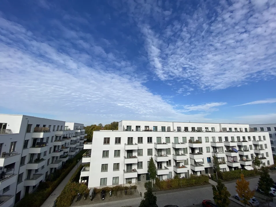 تصویر Große Familienwohnung - keiner wohnt über Ihnen - Neubau Zweitbezug!