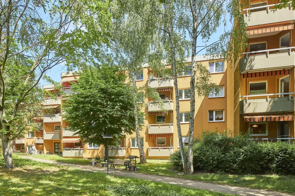 تصویر 1 Zimmerwohnung für Menschen ab 50 Jahren