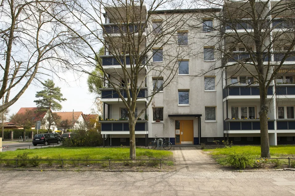 تصویر Ein Platz an der Sonne: Kleine 3-Zimmer-Wohnung mit großem Balkon