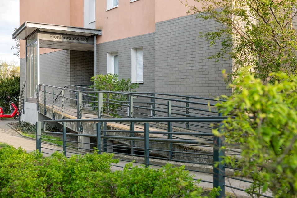 تصویر Schöne 2-Zimmer-Wohnung · Pionierstraße 185, 13589 Berlin