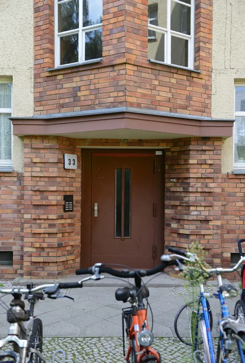 تصویر Gut geschnittene Wohnung in begehrter Wohnlage! Renovierung erforderlich! Wir kommen Ihnen entgegen!