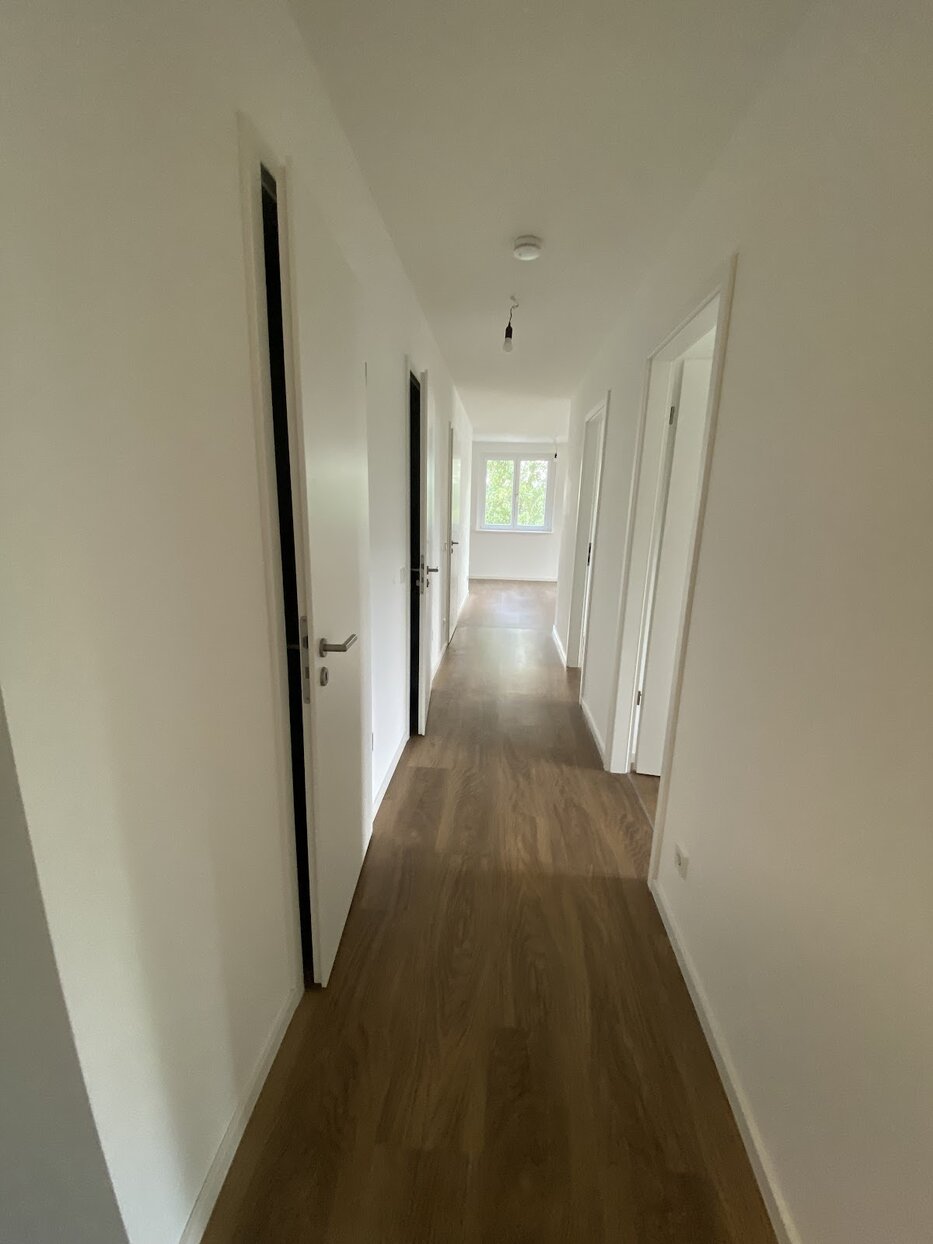 Helle 4 Raum Wohnung mit Balkon – Foto 10