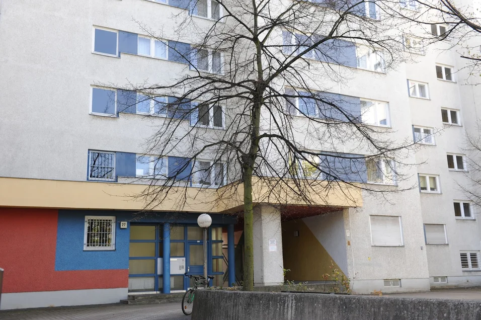 تصویر Hochzeit geplant ? 2 Raumwohnung im Brunnenviertel mit Renovierungsbedarf