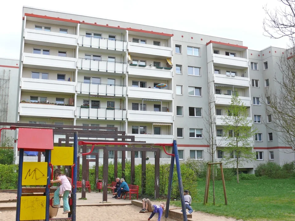 تصویر 1 Zimmer Wohnung - ohne Aufzug!