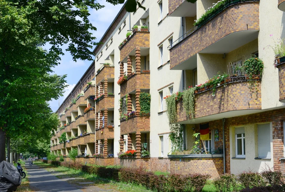 تصویر Gut geschnittene Wohnung in begehrter Wohnlage! Renovierung erforderlich! Wir kommen Ihnen entgegen!