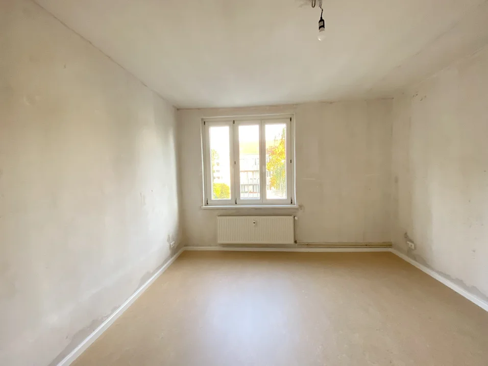 تصویر Wohnen im Grünen und in ruhiger Lage - Renovierung erforderlich - Wir kommen Ihnen entgegen!