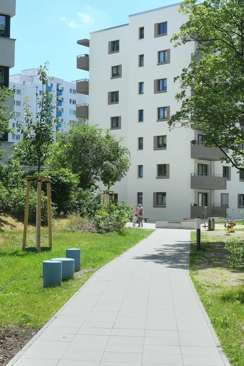 تصویر 1 Zimmer mit Dusche · Theodor-Loos-Weg 15A, 12353 Berlin (2)
