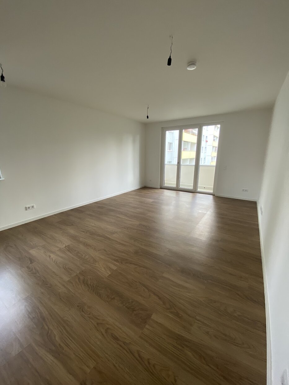 Helle 4 Raum Wohnung mit Balkon – Foto 6