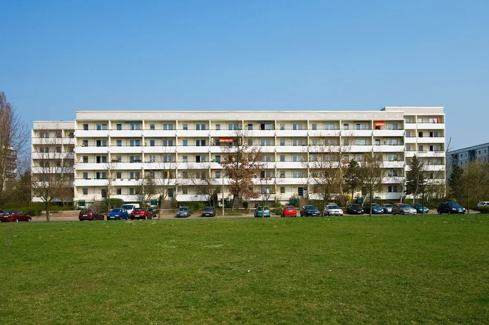 تصویر 3 helle Zimmer mit Blick ins Grüne