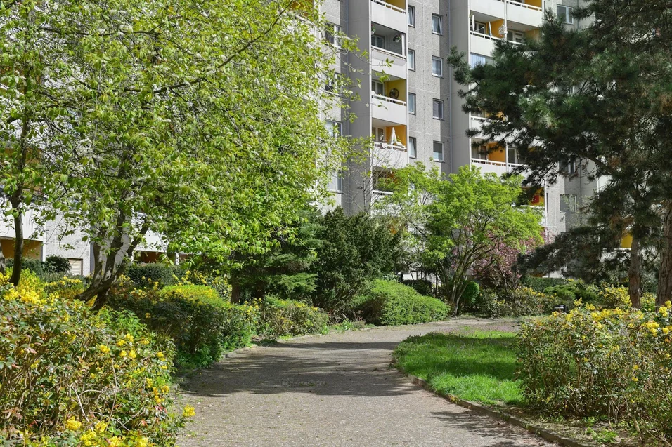 تصویر 2 Zimmer in der Gropiusstadt