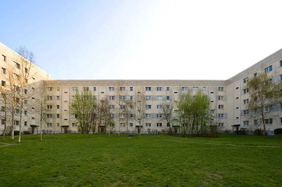 تصویر 3 helle Zimmer mit Blick ins Grüne