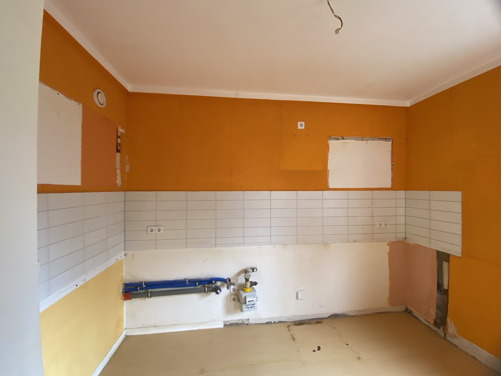 تصویر Singlewohnung braucht neuen Anstrich!