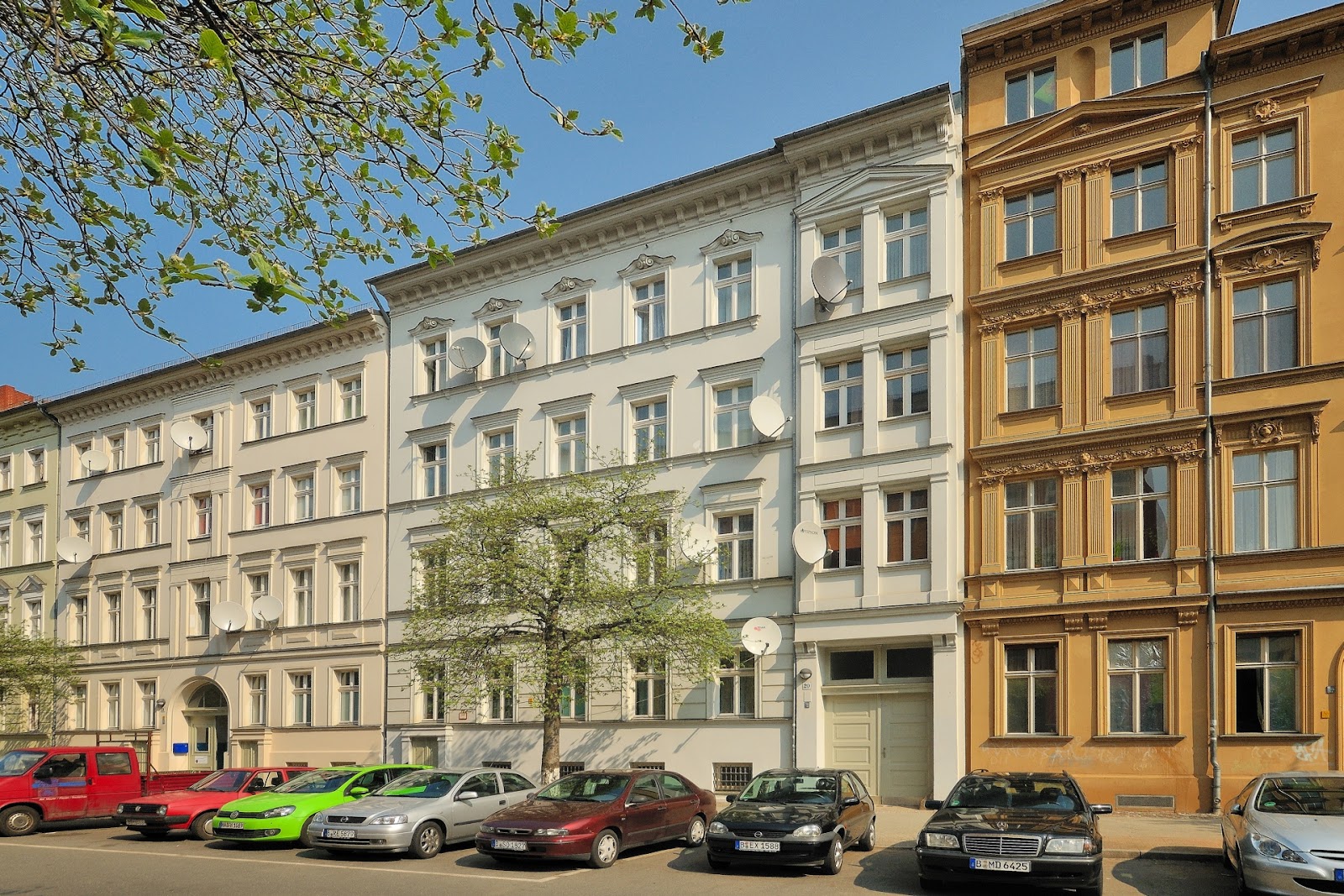 تصویر Altbauwohnung im Soldiner Kiez!