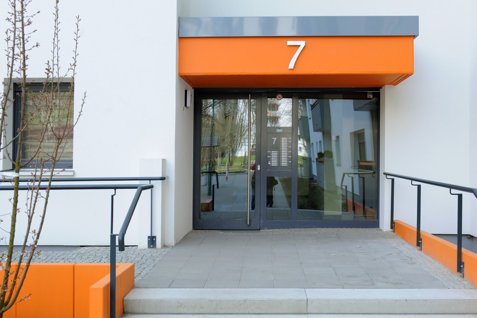 تصویر 2-Zimmerwohnung in der Gropiusstadt