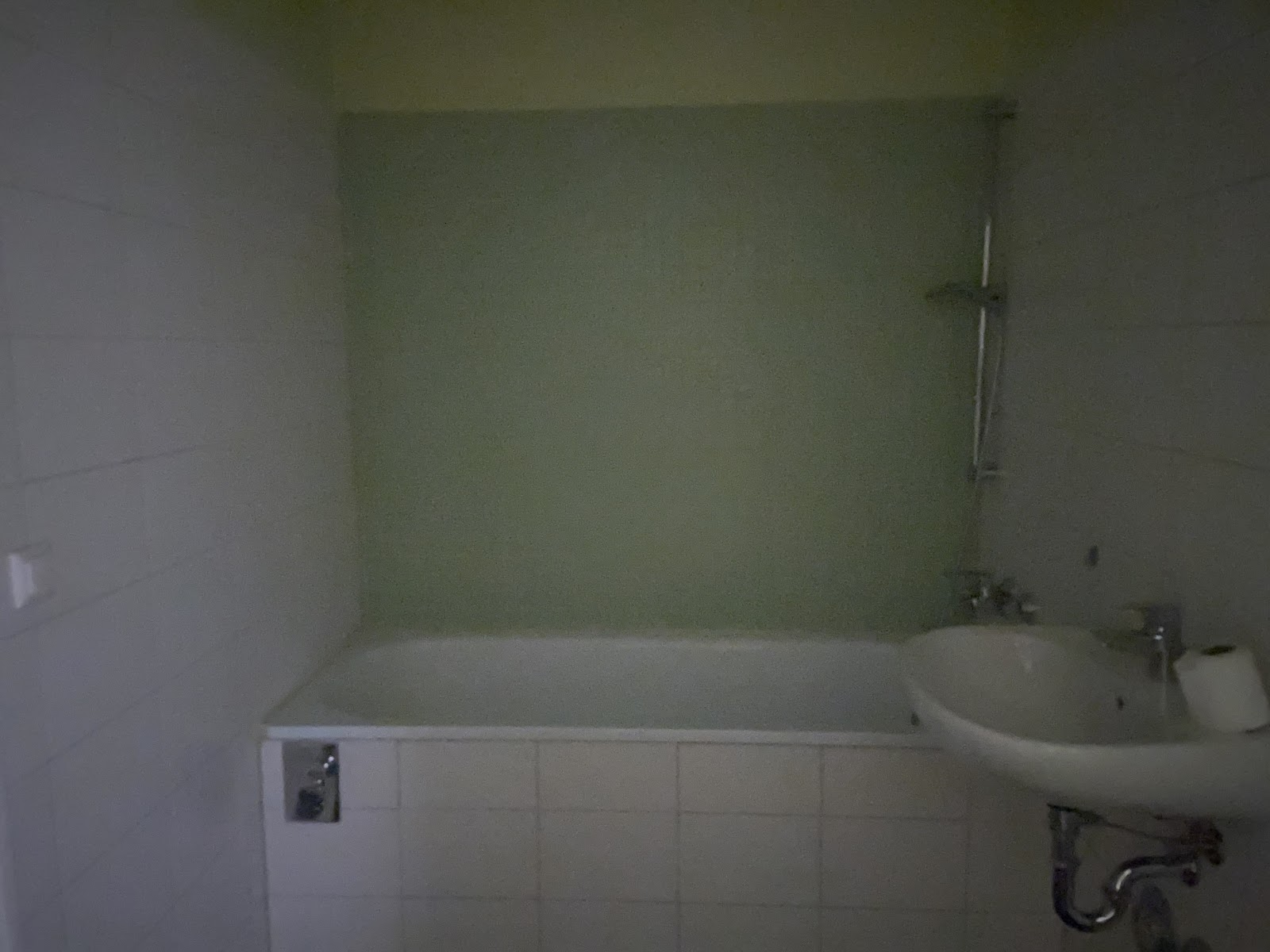 تصویر Hochzeit geplant ? 2 Raumwohnung im Brunnenviertel mit Renovierungsbedarf