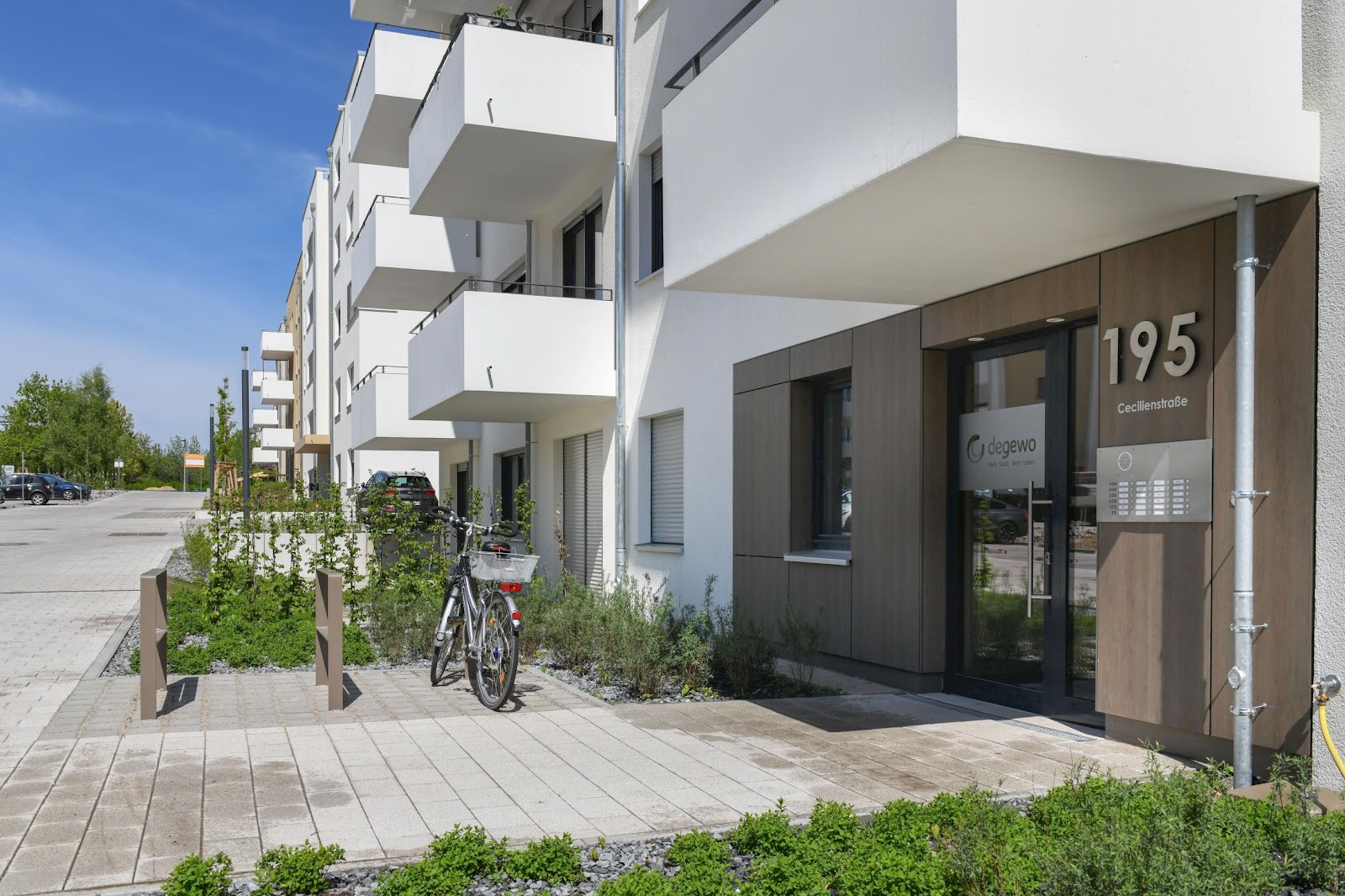 تصویر Neubau - mit Tageslichtbad und Balkon - ohne WBS