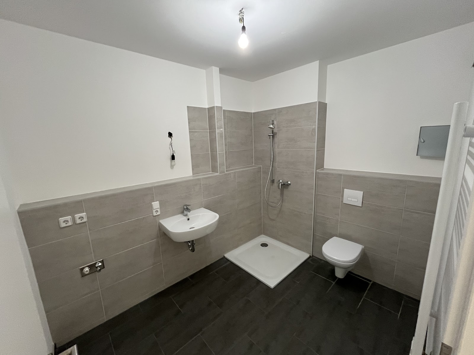 تصویر 1 Zimmerwohnung Neubauwohnung