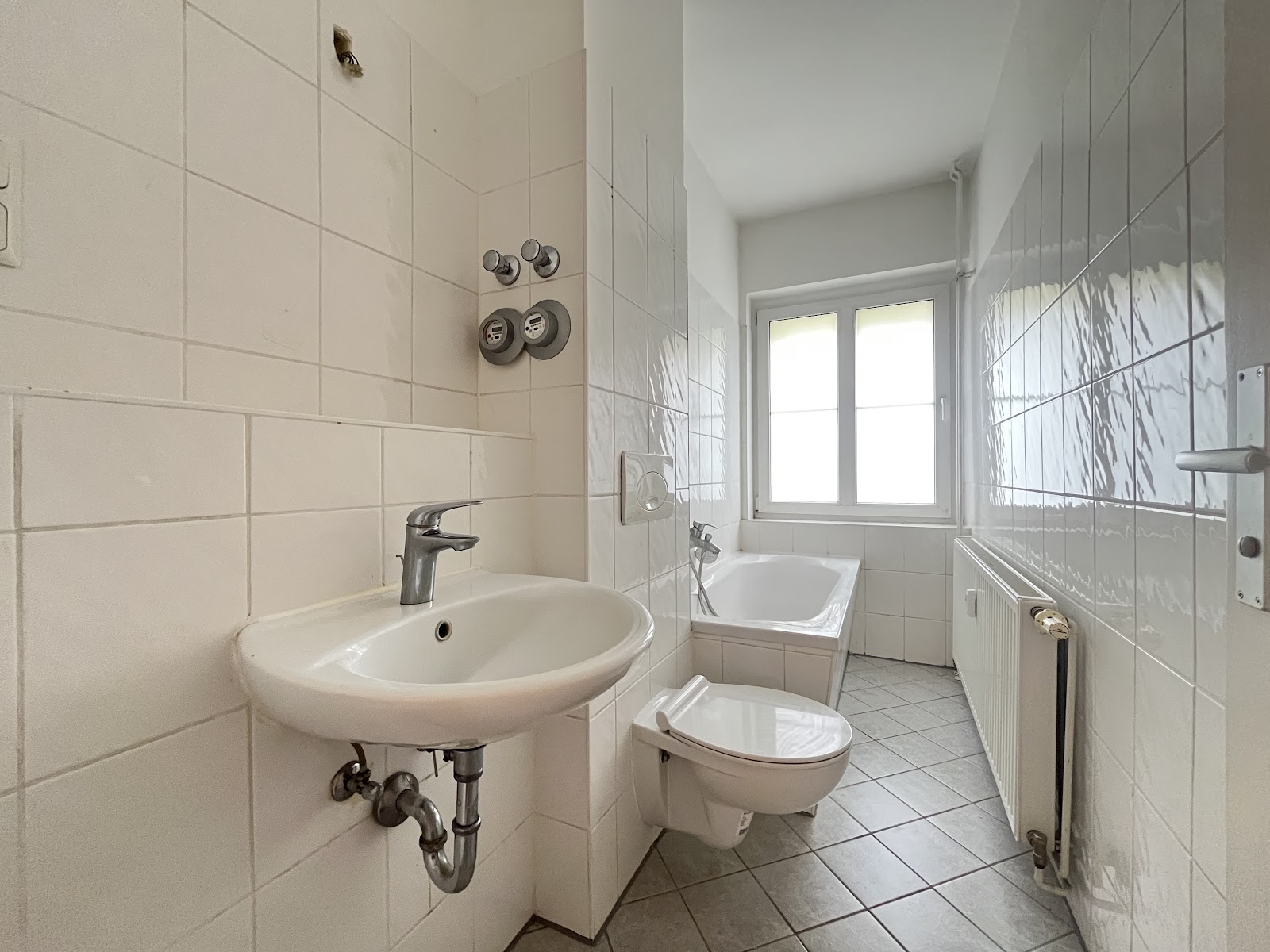تصویر Altbauwohnung mit schönem Innenhof!