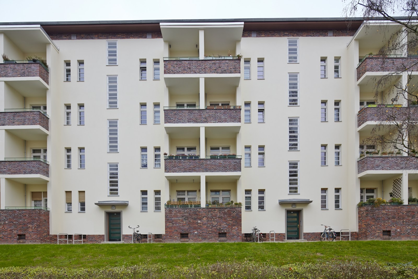 2- Zimmer-Wohnung in Tempelhof sucht neuen Mieter! · Friedrich-Wilhelm-Straße 46A, 12103 Berlin