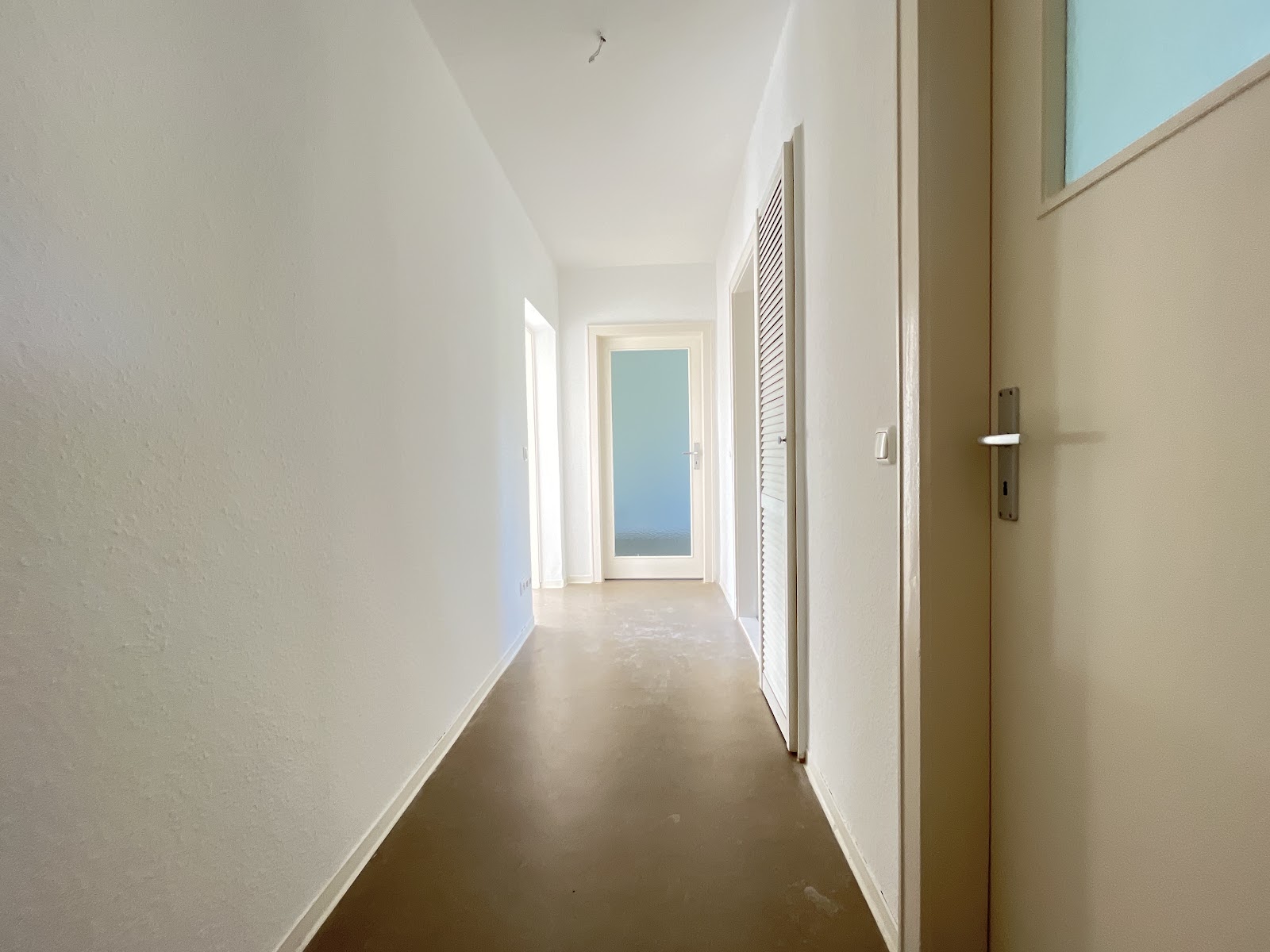 تصویر Singlewohnung in grüner Umgebung – Ruhe inklusive