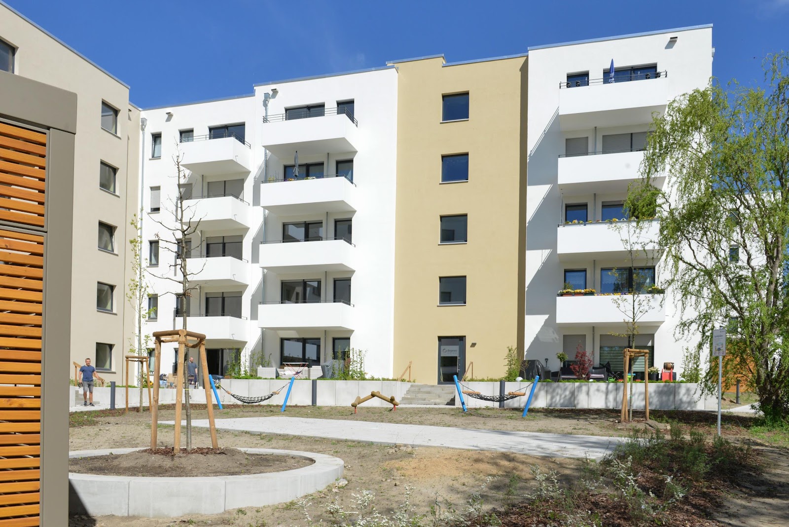 تصویر Großer Balkon - Nähe Gärten der Welt - ohne WBS
