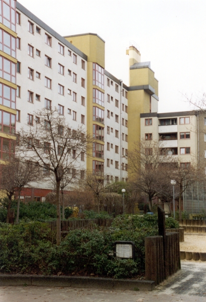 Zeit zum Renovieren ? 2 Zimmer mit schönem Ausblick !