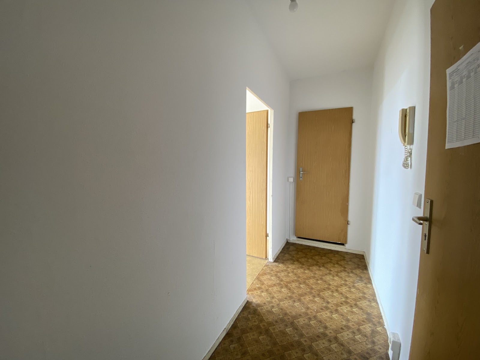 تصویر Mit Balkon und keine Nachbarn über einem · Ringenwalder Straße 31, 12679 Berlin (2)