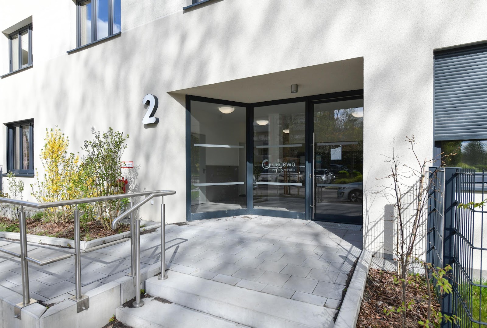 تصویر Neubau Zweitbezug - 3 Zimmer mit Balkon