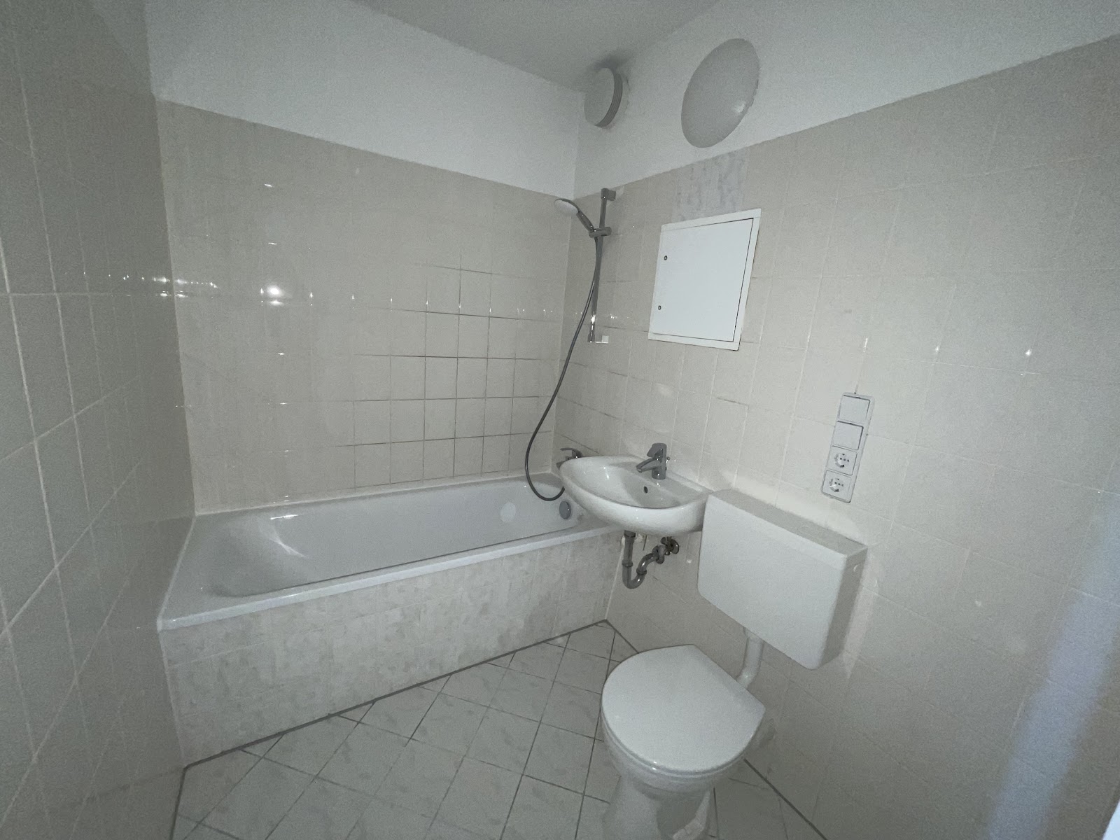 تصویر 2-Zimmer-Wohnung am Freizeitforum Marzahn · Raoul-Wallenberg-Straße 42, 12679 Berlin