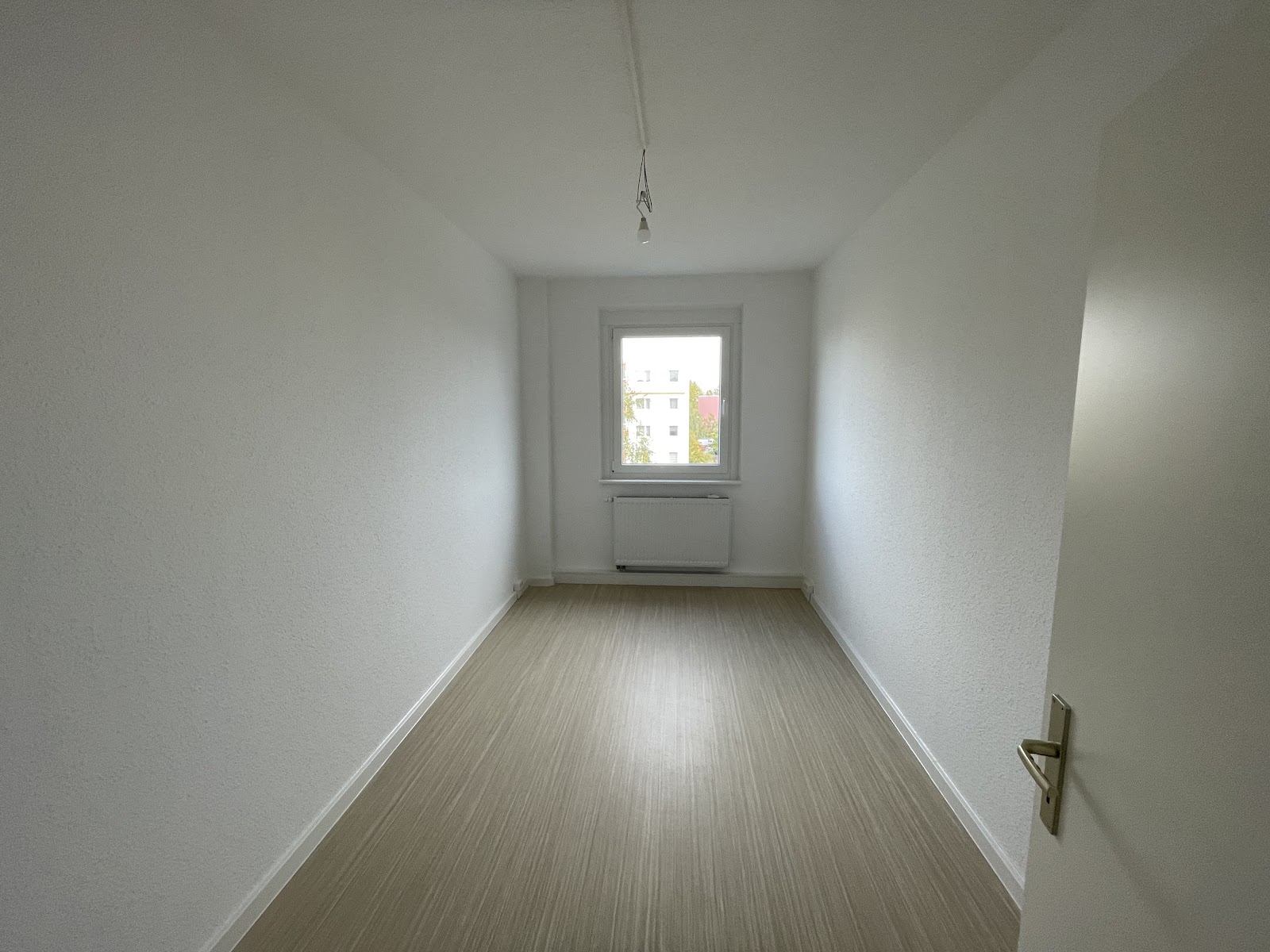 تصویر 3 Zimmer im 5. OG ohne Aufzug!