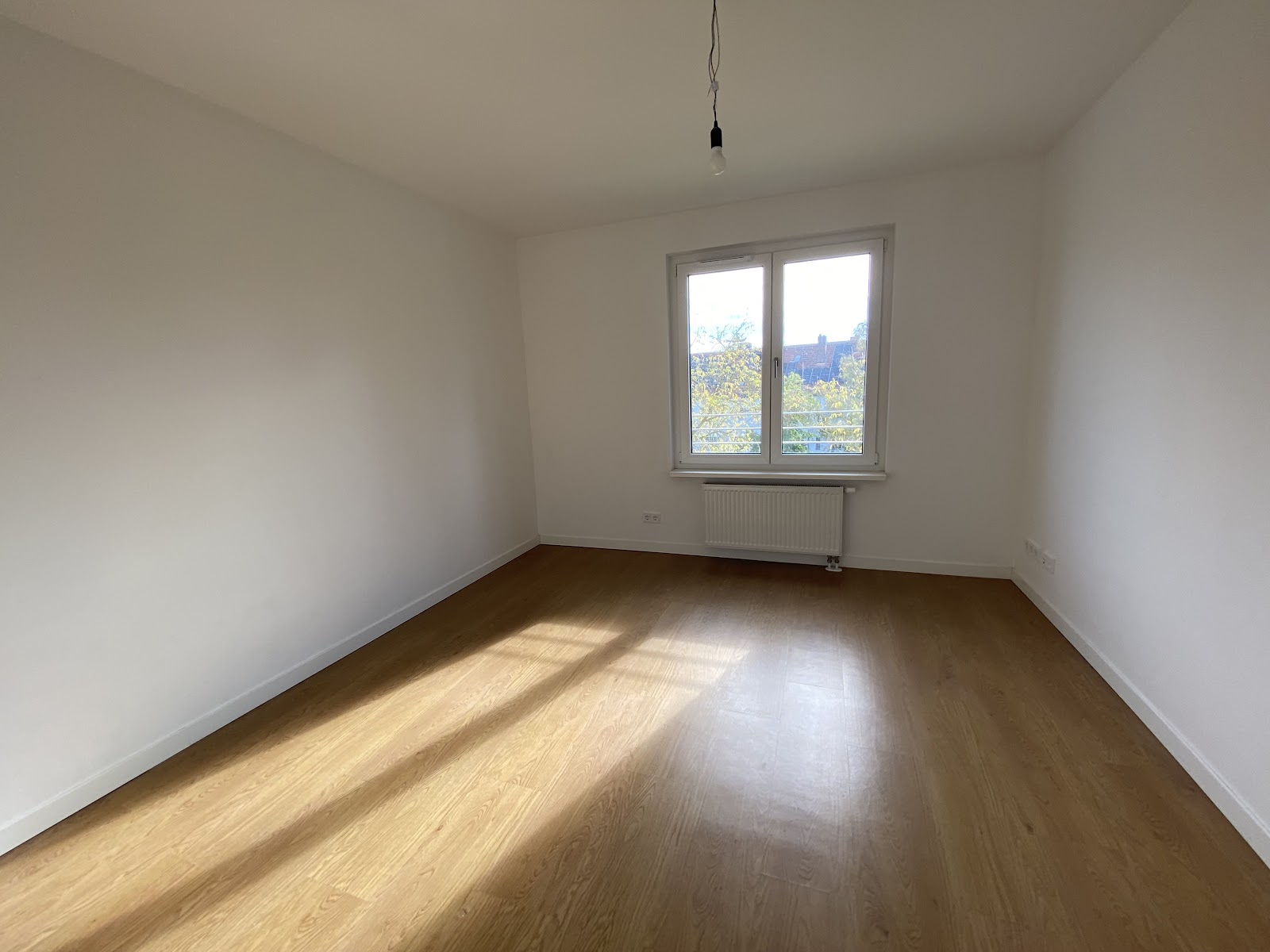 Große Familienwohnung - keiner wohnt über Ihnen - Neubau Zweitbezug! – Foto 14