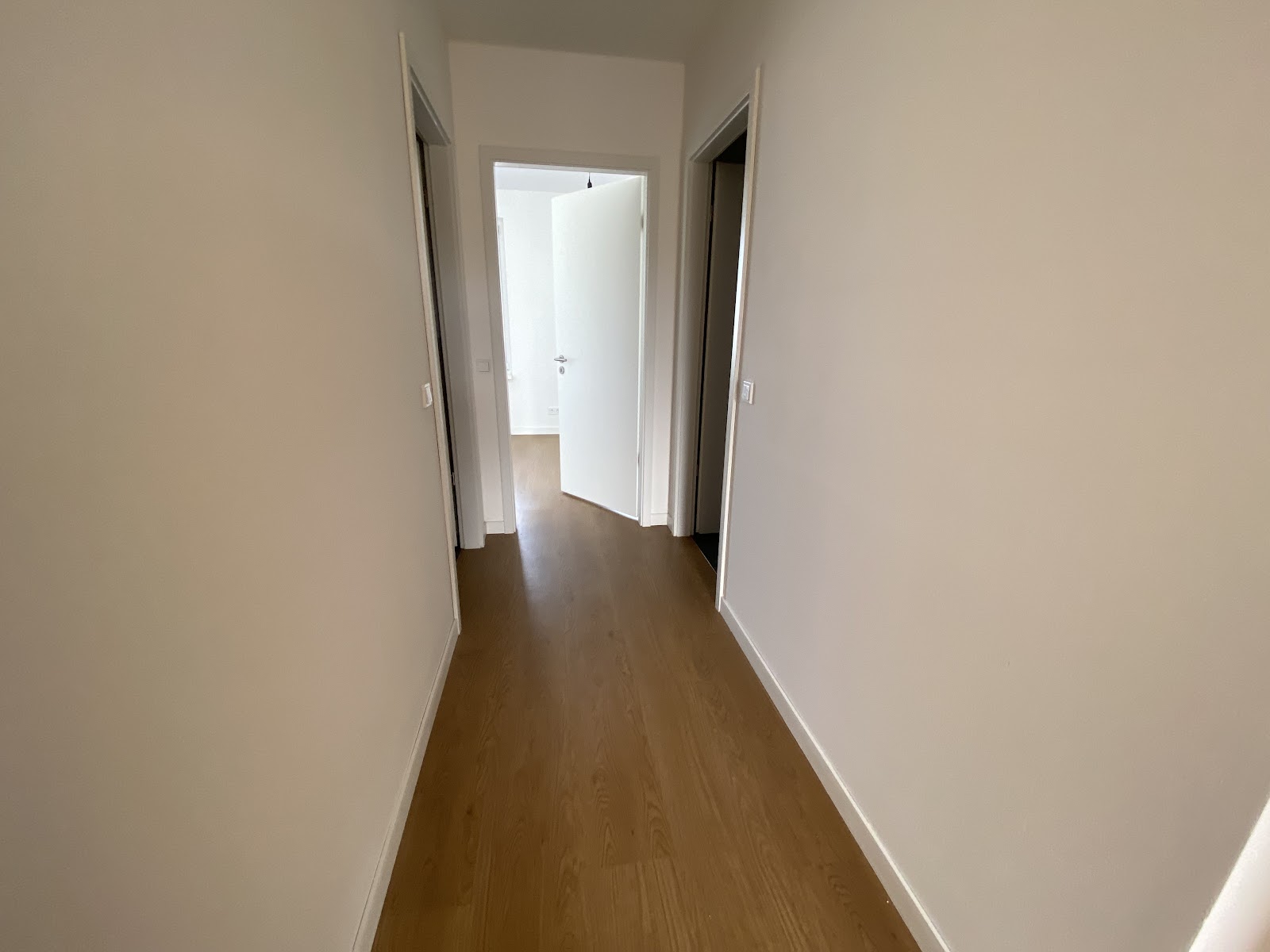 Große Familienwohnung - keiner wohnt über Ihnen - Neubau Zweitbezug! – Foto 11
