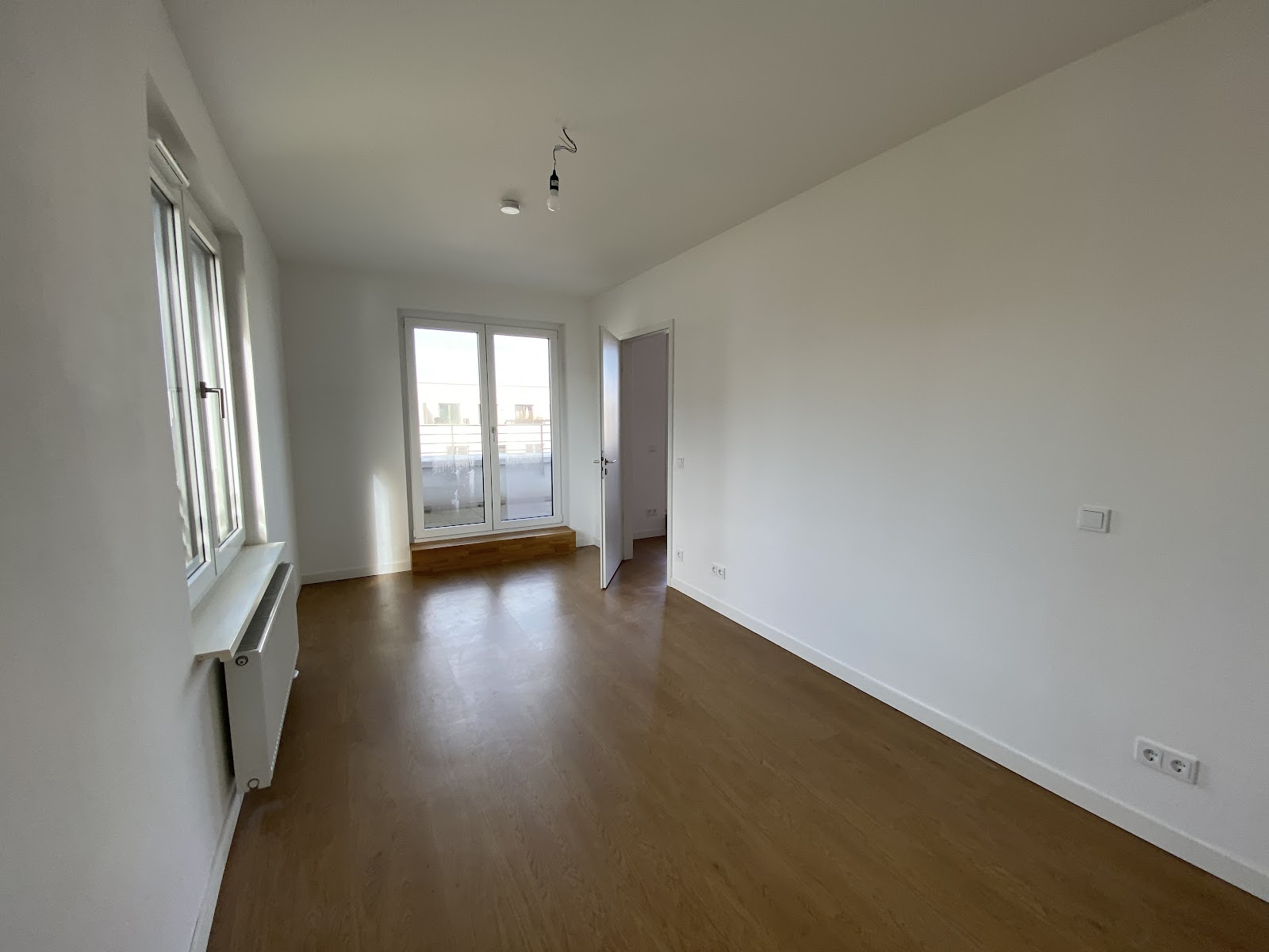 Große Familienwohnung - keiner wohnt über Ihnen - Neubau Zweitbezug! – Foto 9
