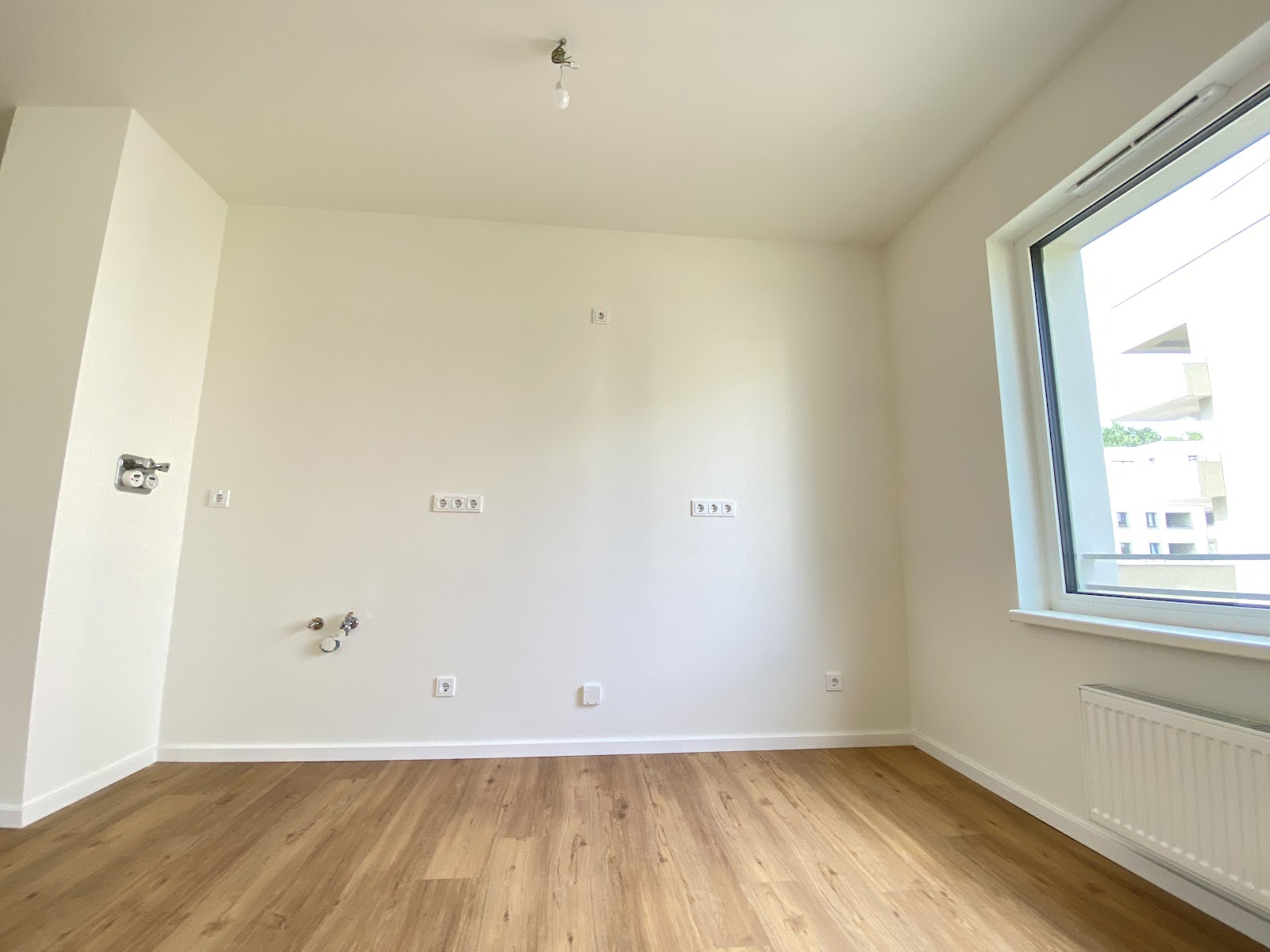 Erstbezug im Neubau mit Einbauküche – Foto 14