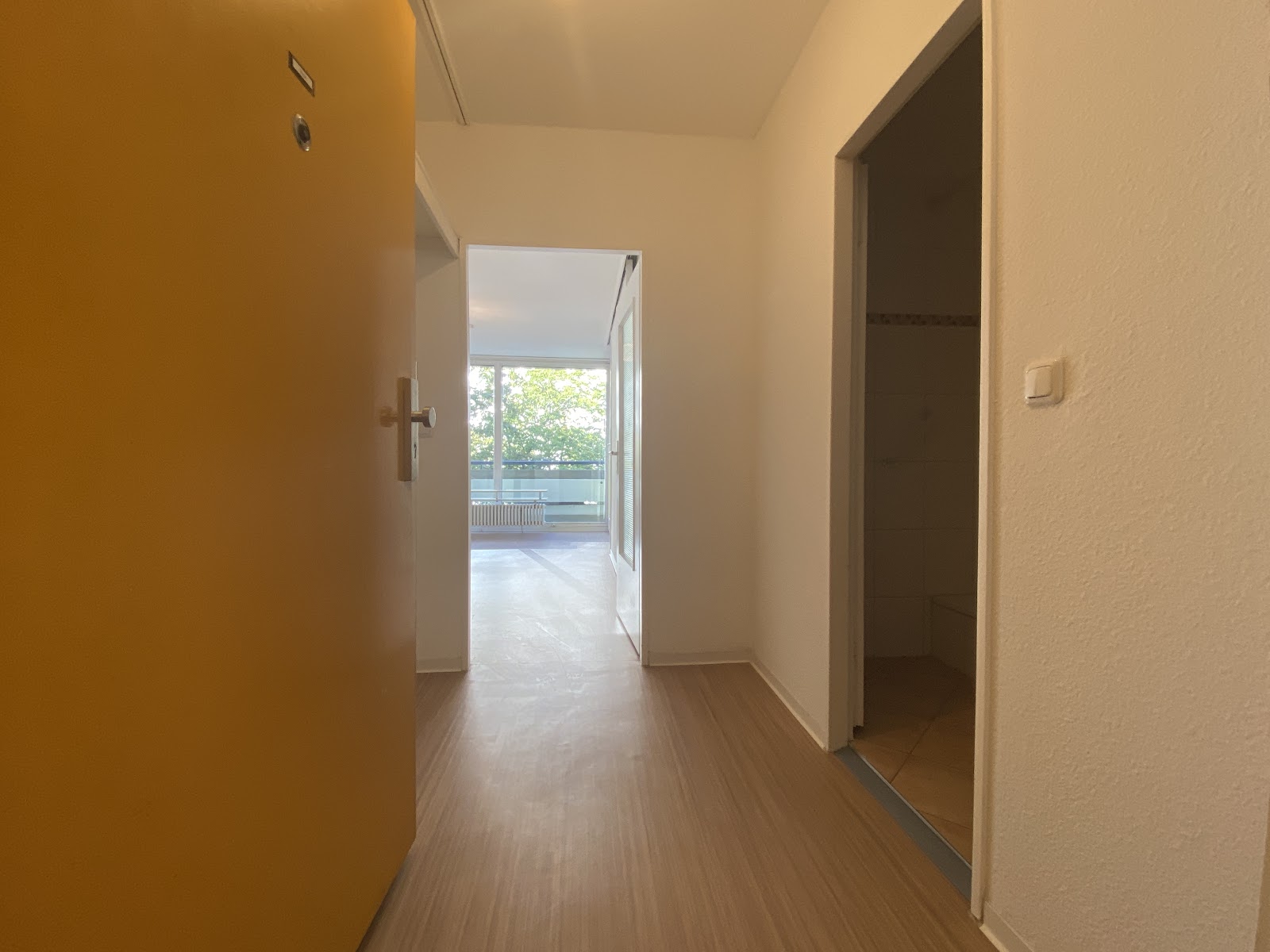 تصویر Kompakte 1 1/2 Zimmer Wohnung und die Einbauküche gibt’s gratis